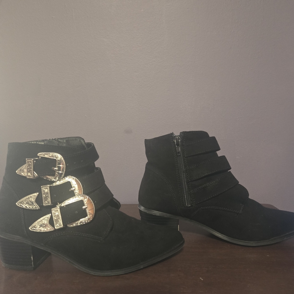 Buckle booties
